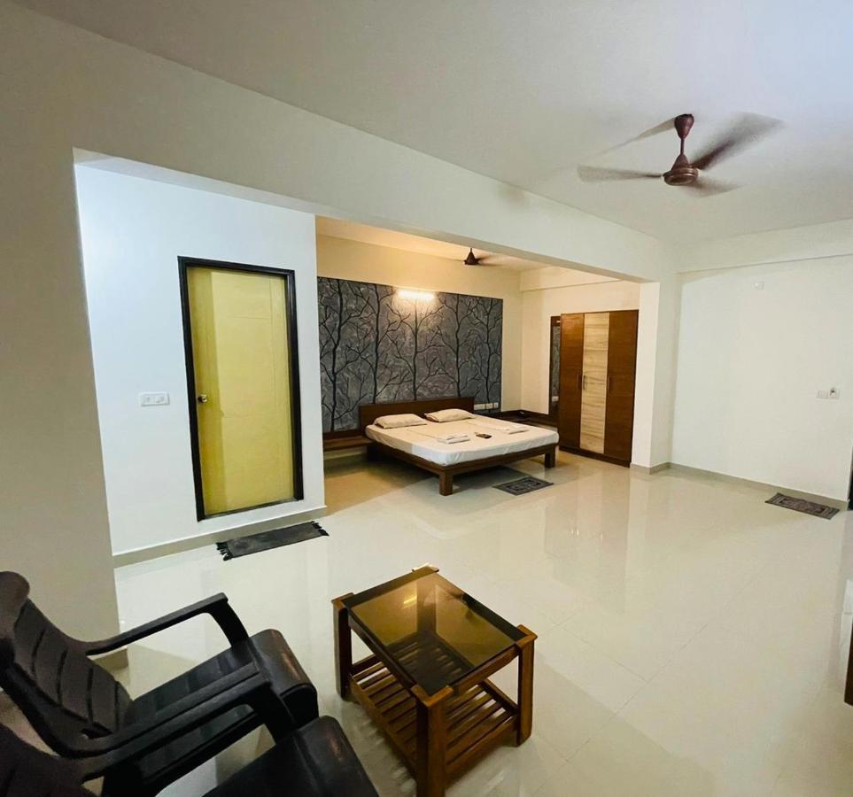 Hotel Radha Pangala 外观 照片